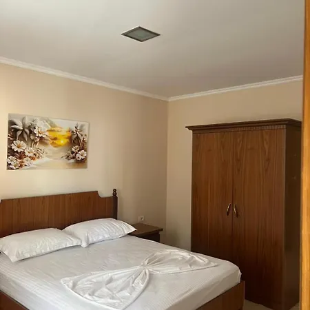 Habitación en casa particular Esi Berat